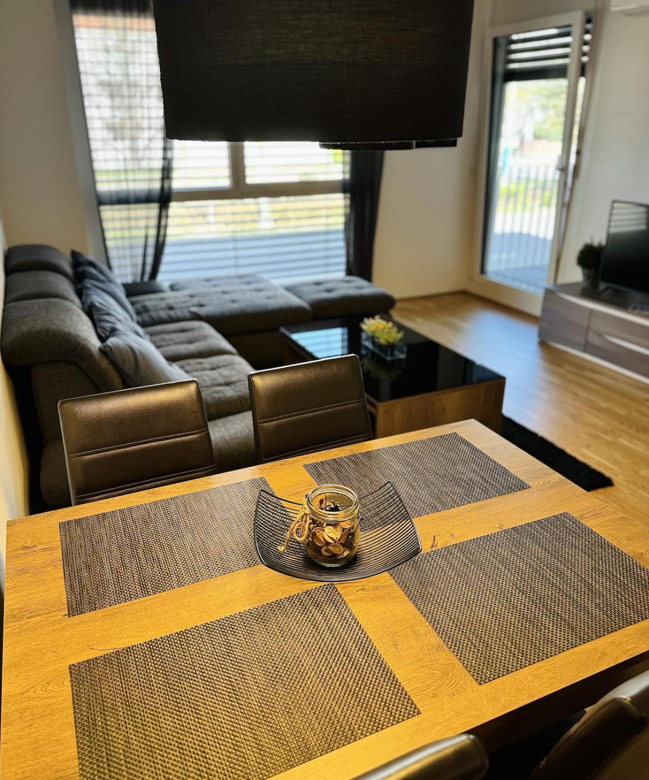 Brand New Apartment, Location-near Vic/danube Apartament